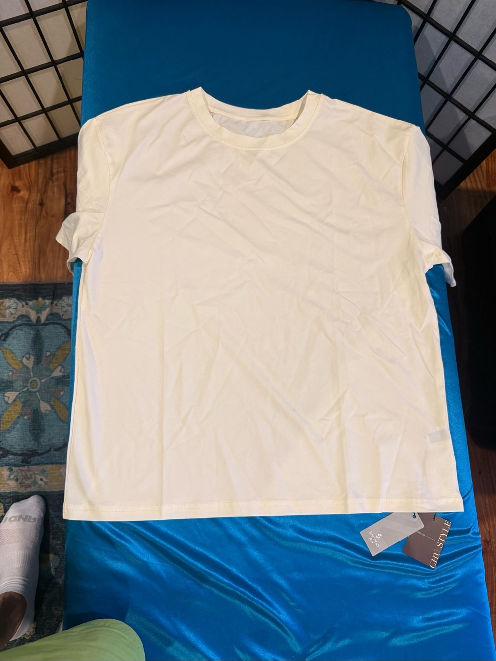 Men's Short-Sleeve Crew Neck Tee in Off-White (G3)